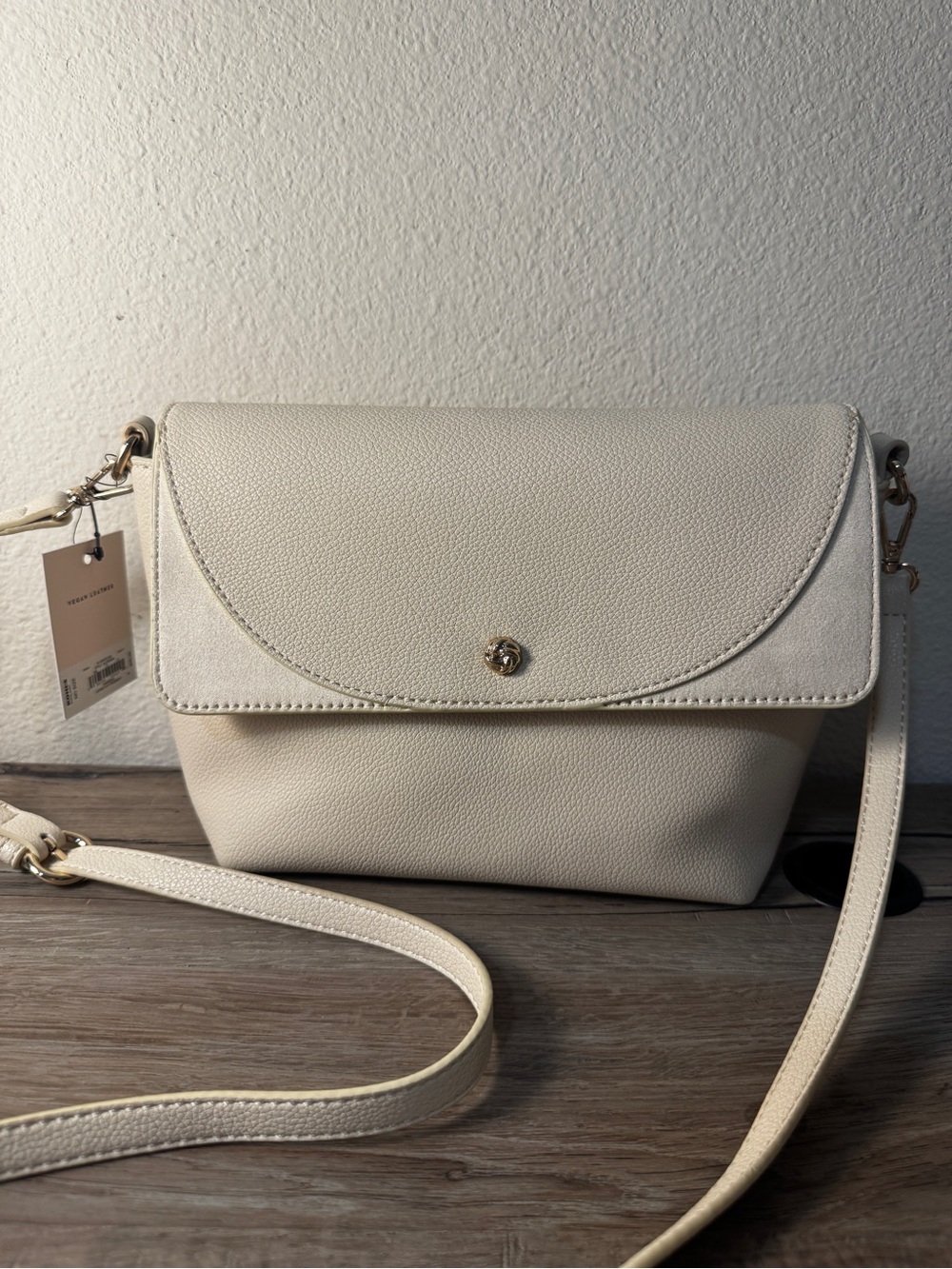 LC Lauren Conrad Cream Pebbled Faux Leather Crossbody Bag, Gold Hardware